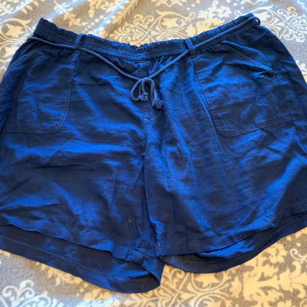 Navy linen shorts 2x
